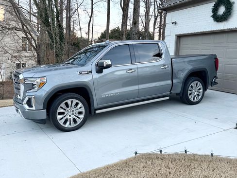 Used 2022 GMC Sierra 1500 Denali w/ Denali Premium Package image 10