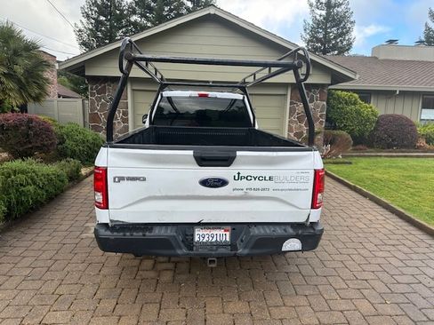 Used 2016 Ford F150 XL w/ Heavy-Duty Payload Package RWD image 2