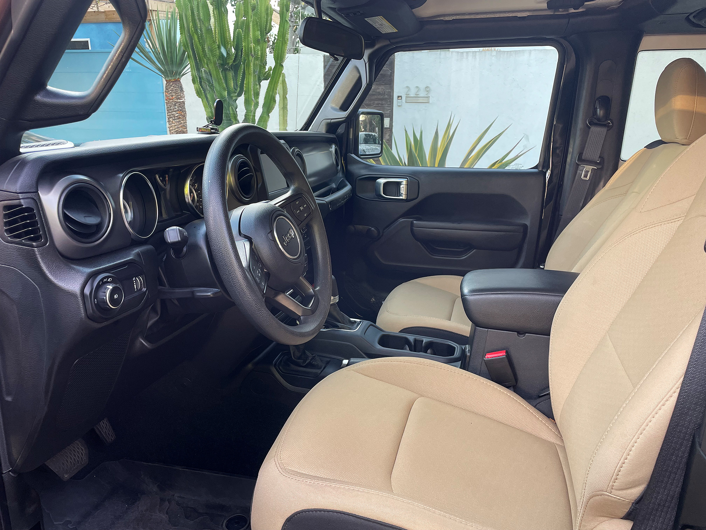 Used 2023 Jeep Wrangler Sport AWD/4WD image 12
