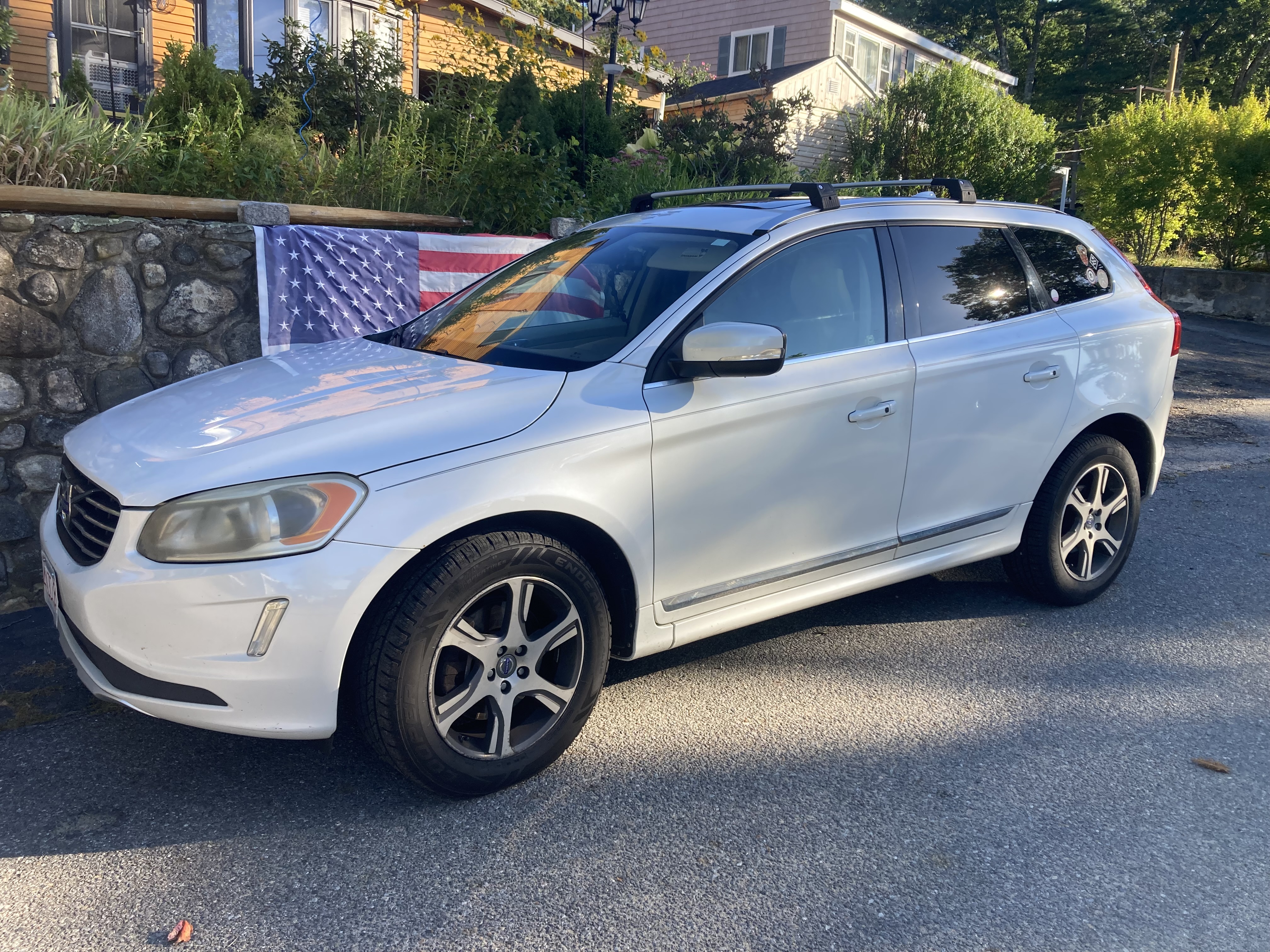 Used 2014 Volvo XC60 T6 AWD/4WD image 1