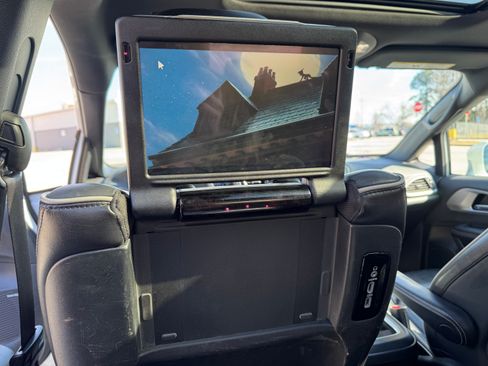 Used 2019 Chrysler Pacifica Limited w/ Advanced Safetytec Group image 14