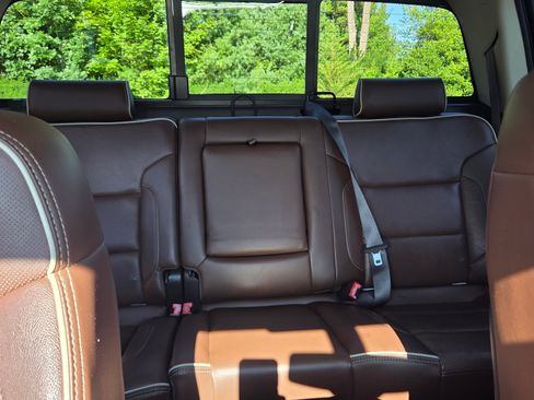 Used 2015 Chevrolet Silverado 1500 High Country AWD/4WD image 21