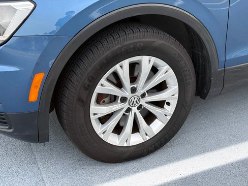 Used 2018 Volkswagen Tiguan S image 22