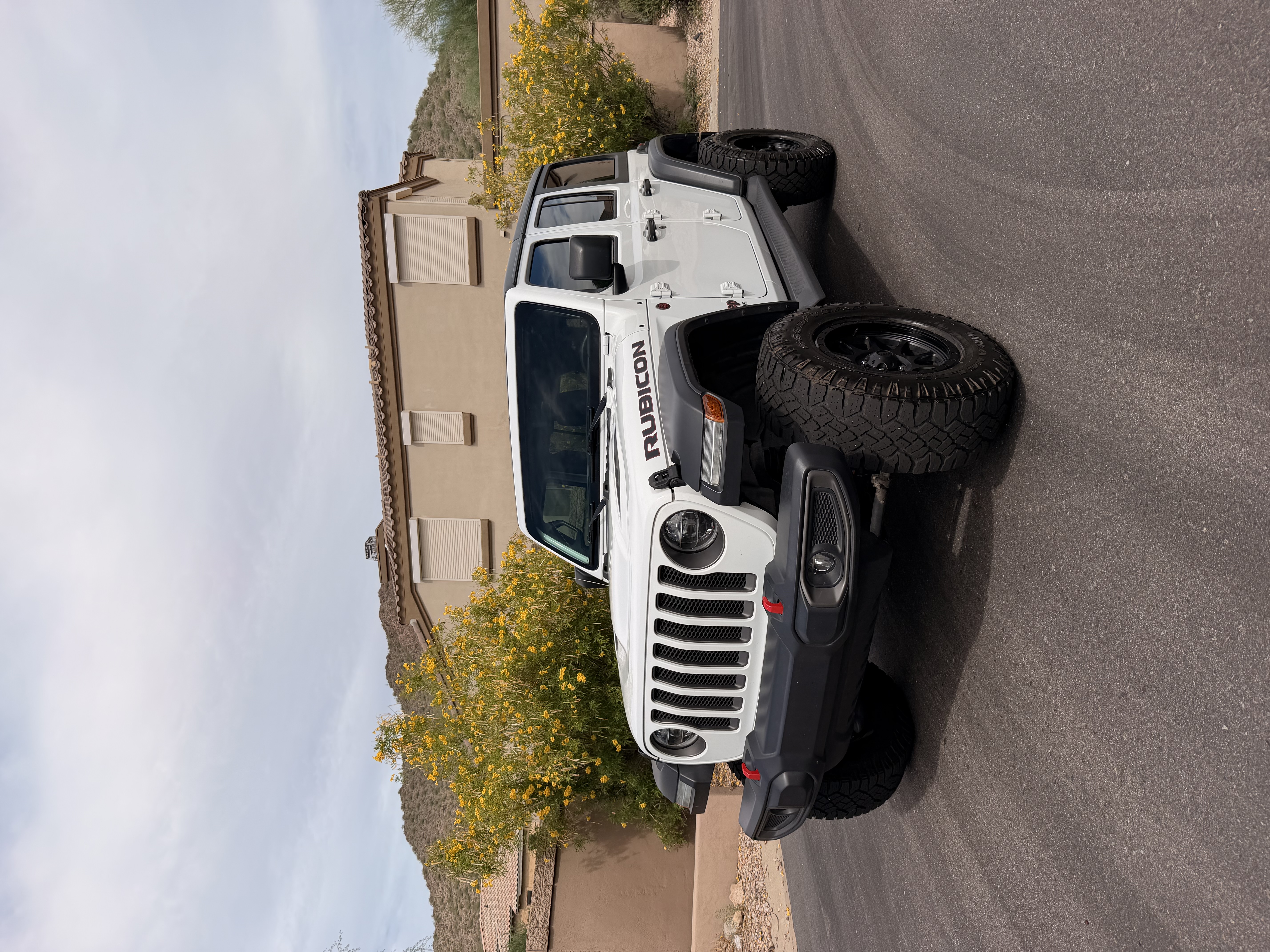 Used 2020 Jeep Wrangler Unlimited Rubicon AWD/4WD image 4