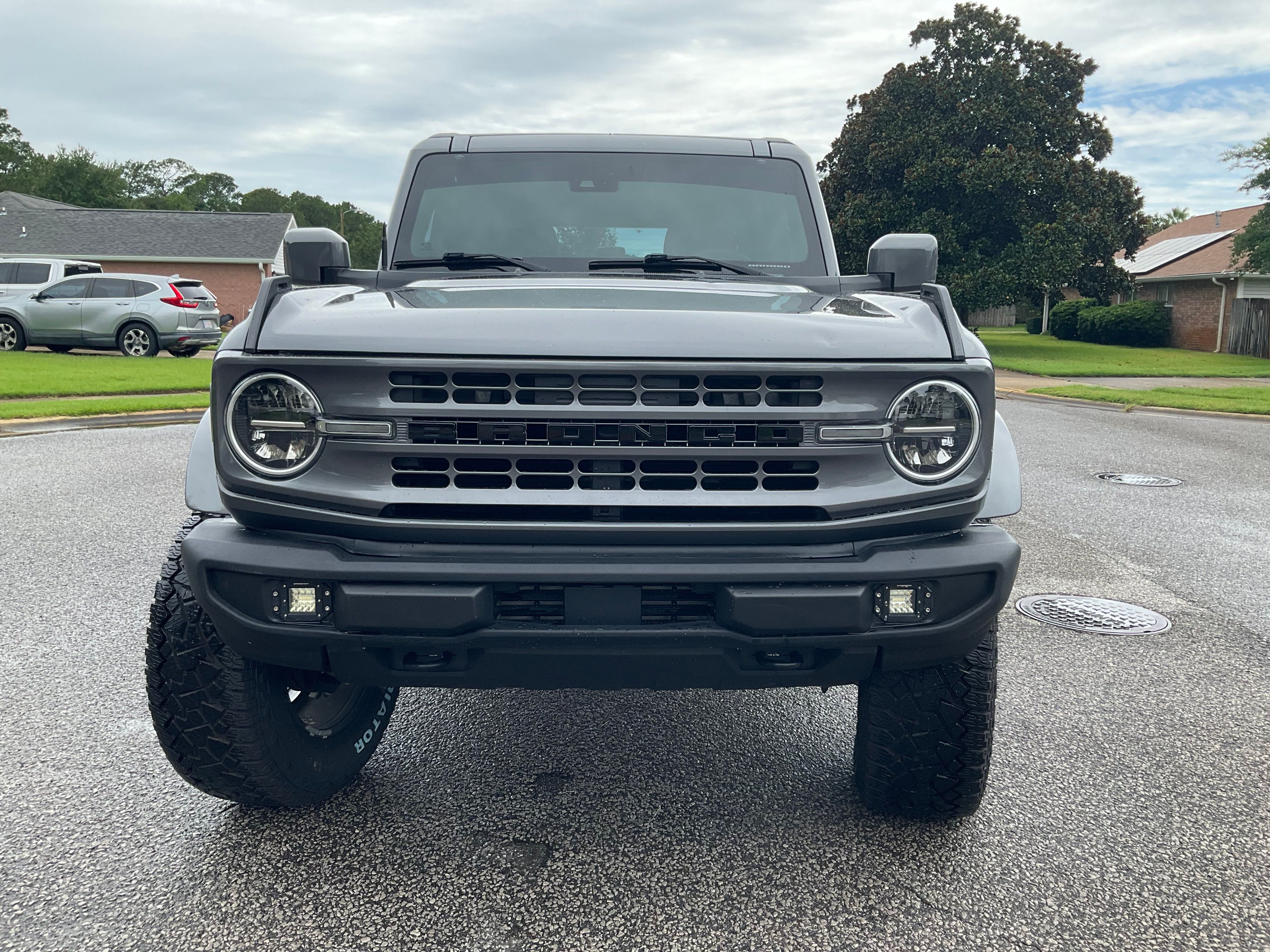 Used 2022 Ford Bronco 4-Door AWD/4WD image 2