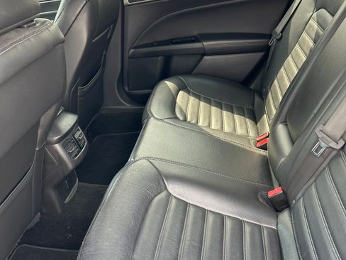 Used 2016 Ford Fusion SE w/ Equipment Group 202A AWD/4WD image 6