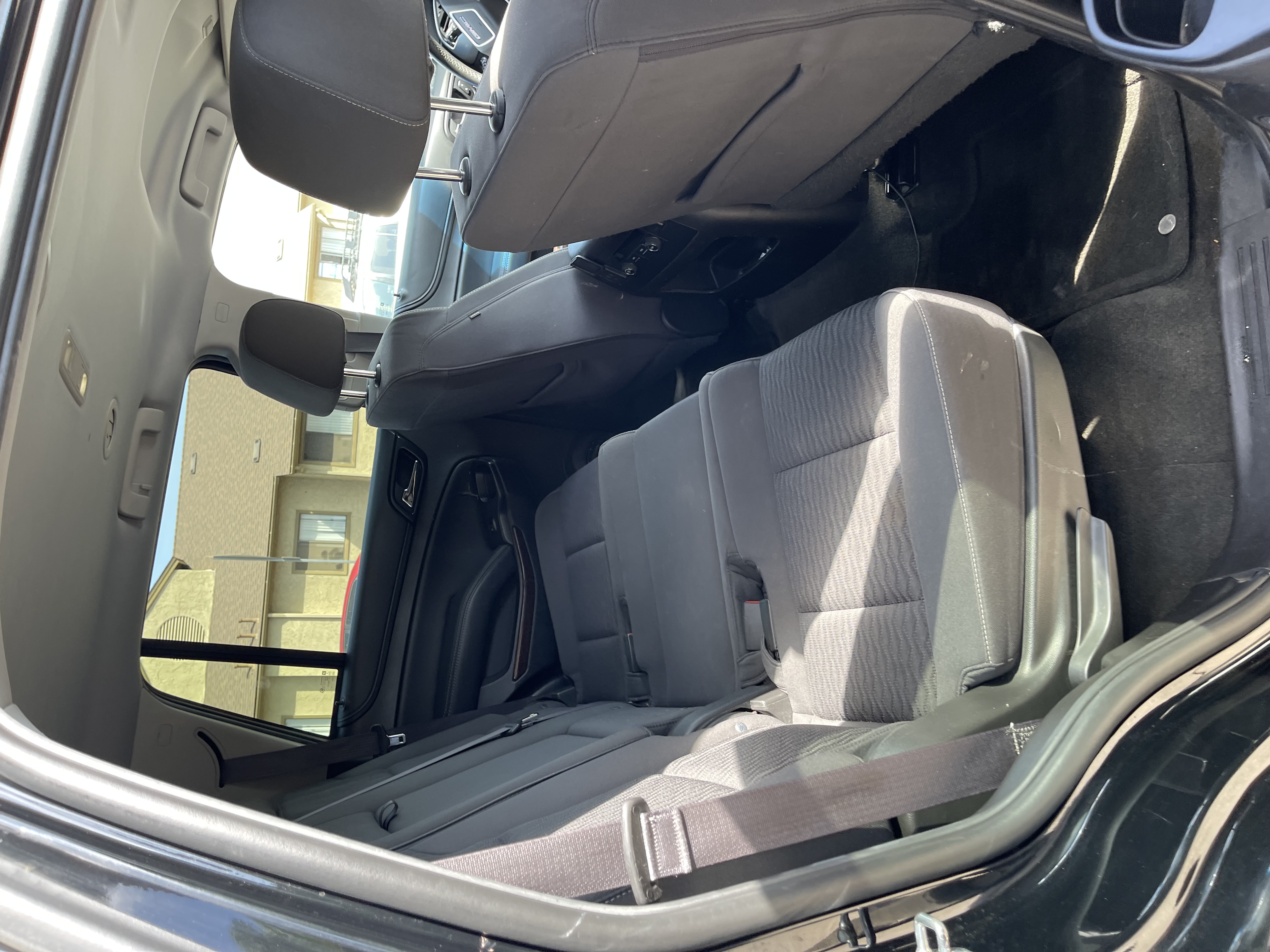 Used 2016 GMC Yukon SLE w/ Convenience Package RWD image 2