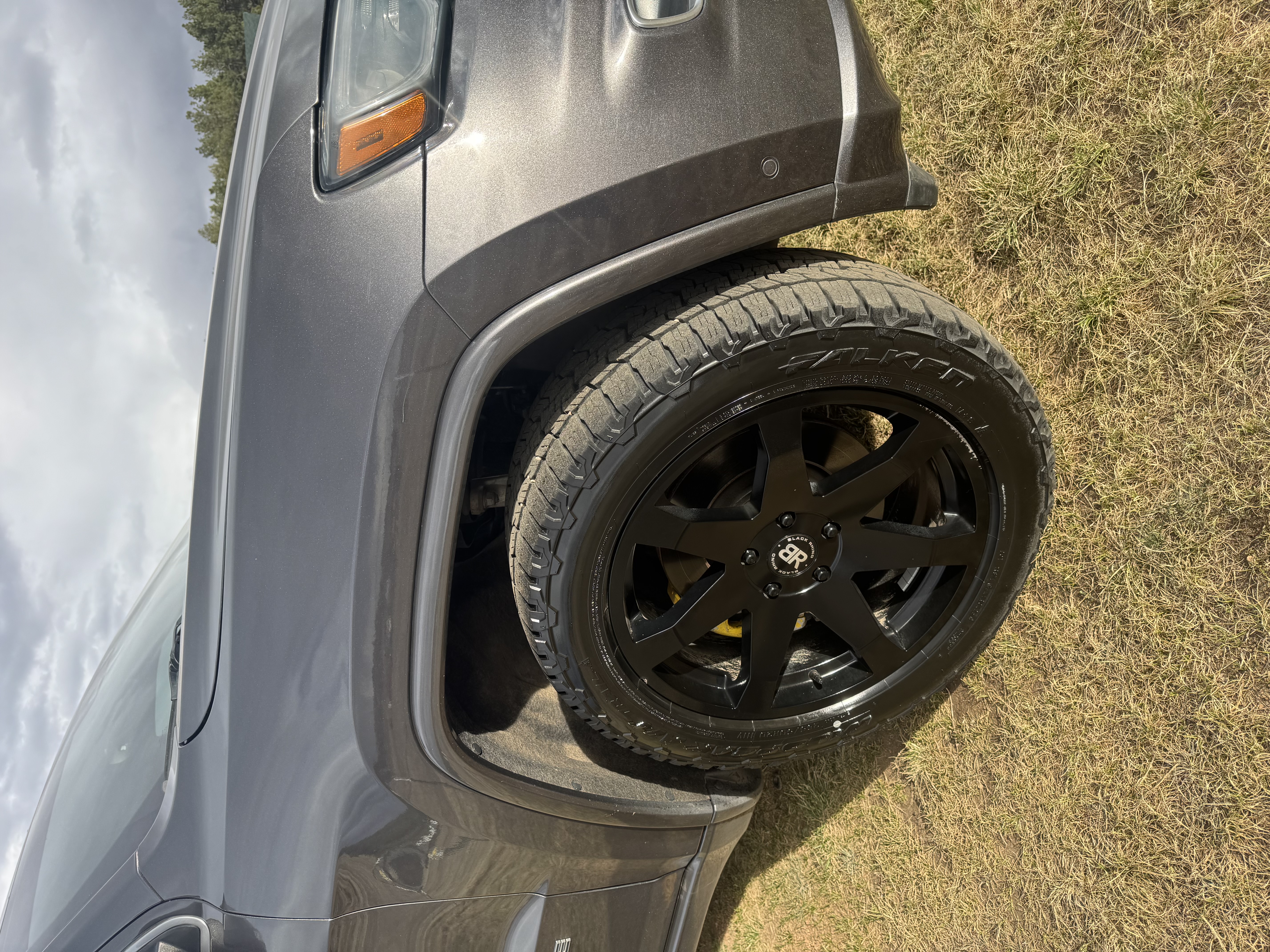 Used 2018 Jeep Grand Cherokee Limited AWD/4WD image 4