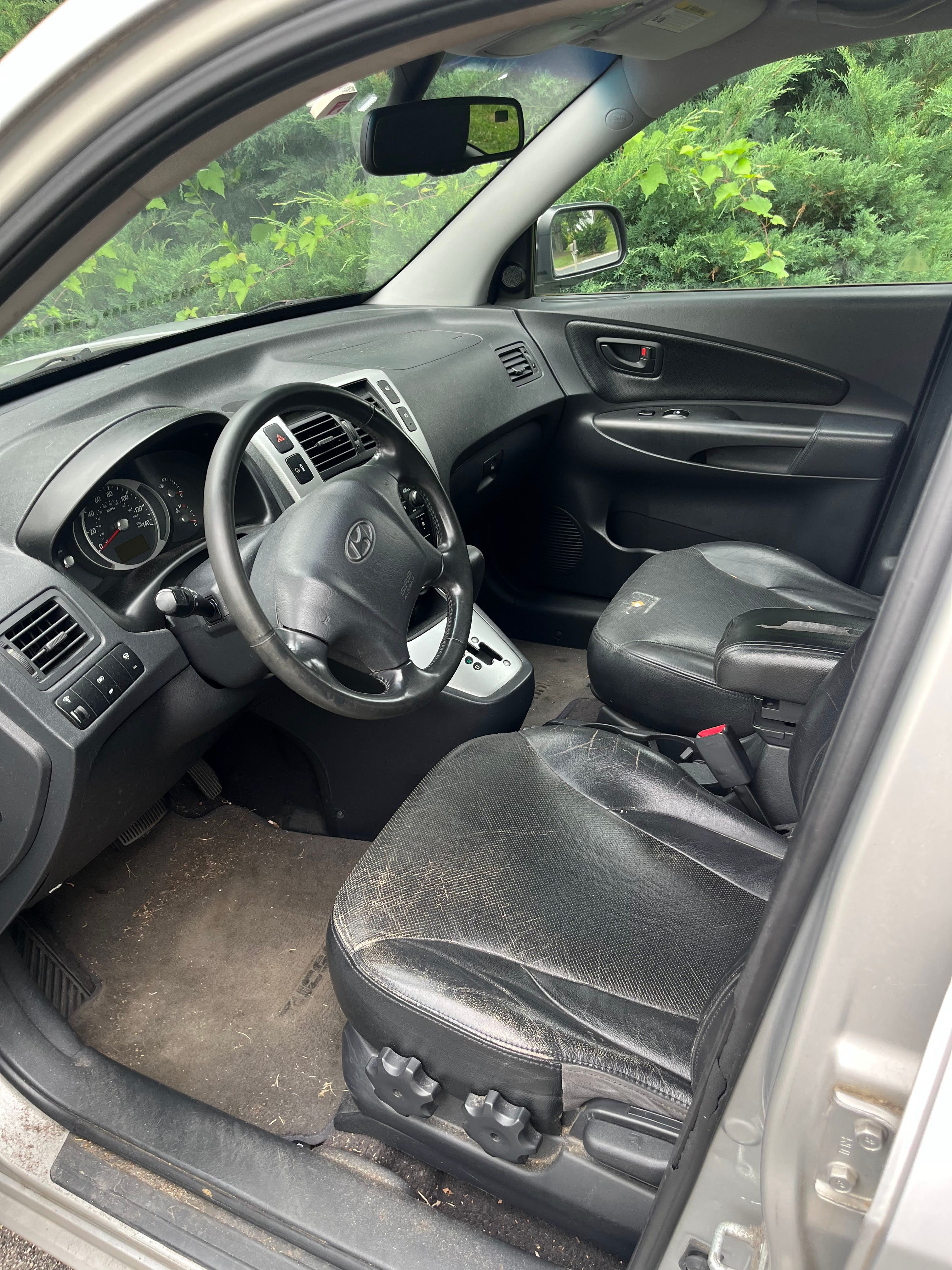 Used 2008 Hyundai Tucson Limited FWD image 3