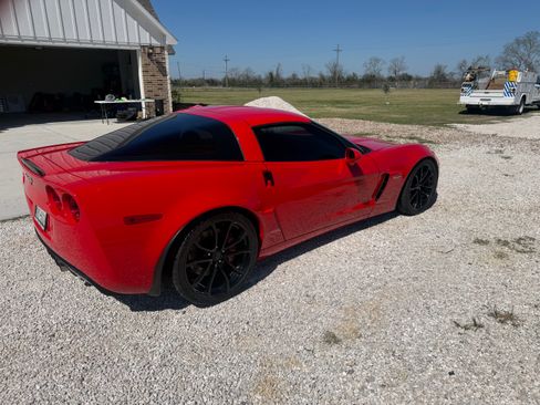Used 2010 Chevrolet Corvette Z06 w/ Preferred Equipment Group RWD image 5