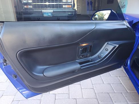 Used 1994 Chevrolet Corvette Coupe image 12