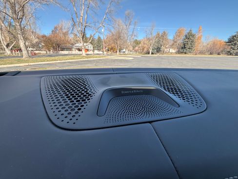 Used 2020 BMW X5 M50i image 19