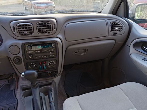 Used 2005 Chevrolet TrailBlazer LS image 9