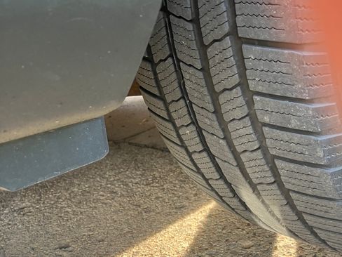 Used 2016 Ford Explorer XLT w/ Equipment Group 202A image 16