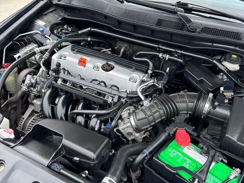 Used 2012 Honda Accord EX image 2