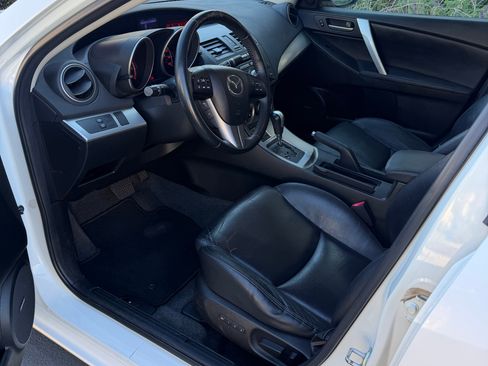 Used 2010 MAZDA MAZDA3 s Grand Touring image 4