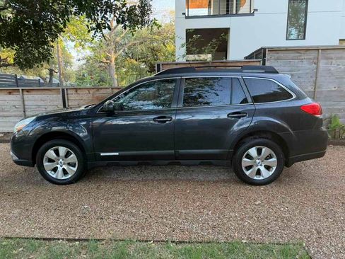 Used 2011 Subaru Outback 3.6R Limited w/ PWR Moonroof Pkg AWD/4WD image 1