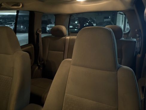 Used 2007 Jeep Liberty Sport image 8