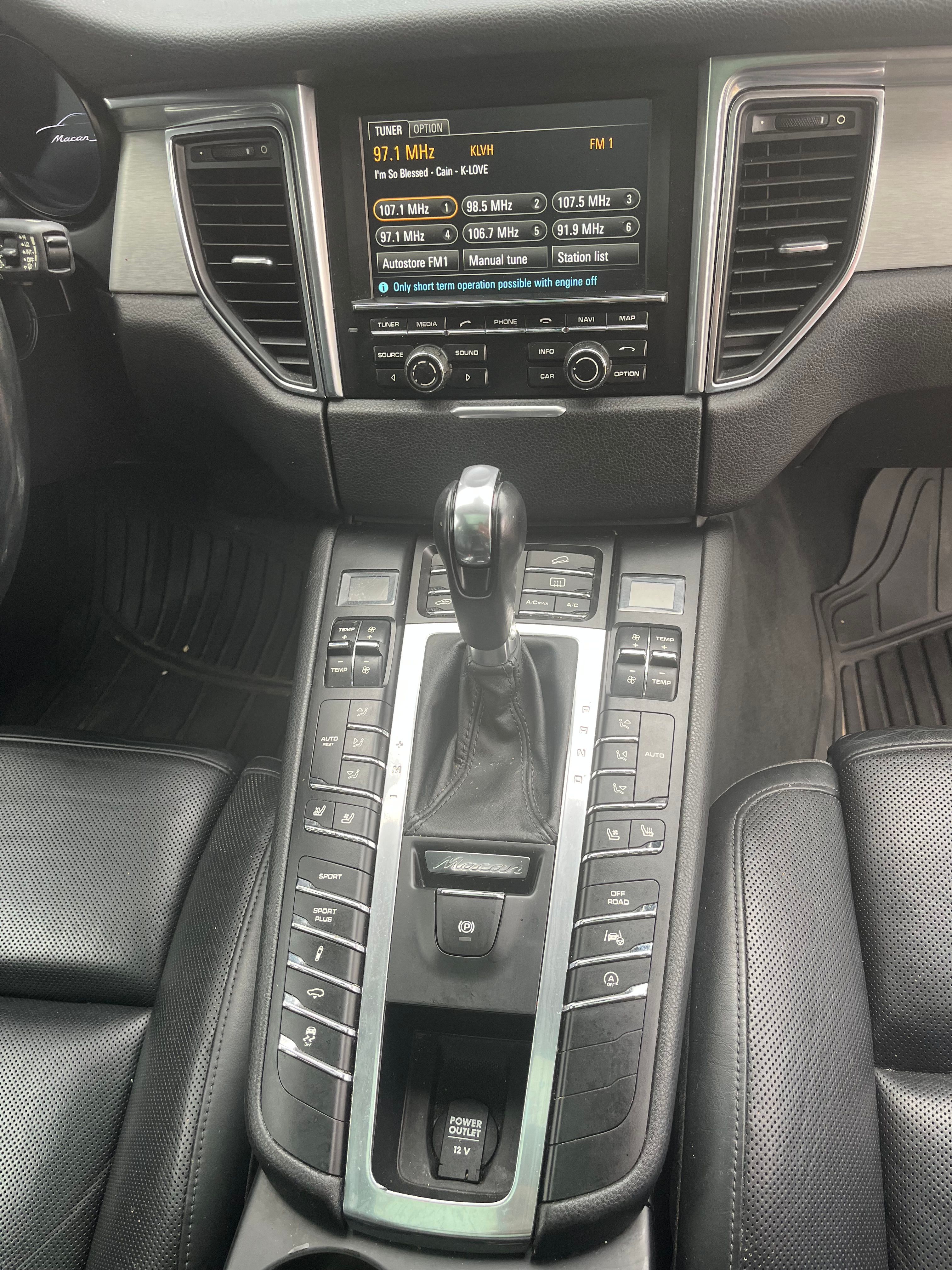 Used 2015 Porsche Macan S AWD/4WD image 12