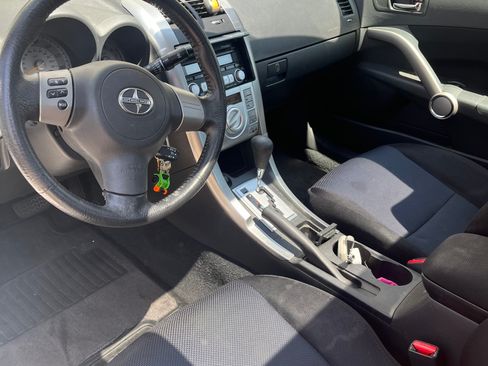Used 2009 Scion tC FWD image 14
