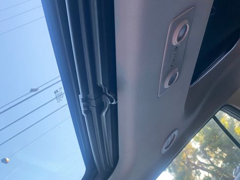 Used 2016 Buick Enclave Leather image 14