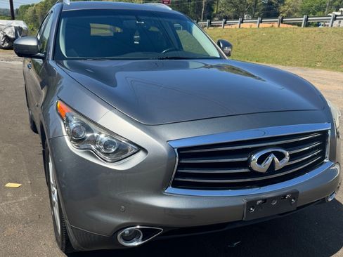 Used 2014 INFINITI QX70 AWD w/ Premium Package image 1