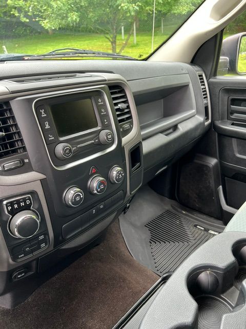 Used 2015 RAM 1500 Express AWD/4WD image 9