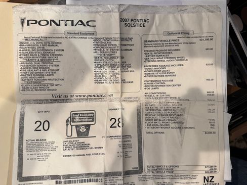 Used 2007 Pontiac Solstice Convertible w/ Premium Package image 18