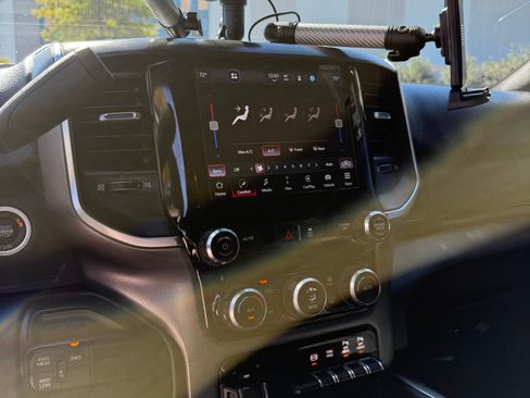 Used 2024 RAM 3500 Big Horn w/ Sport Appearance Package image 29