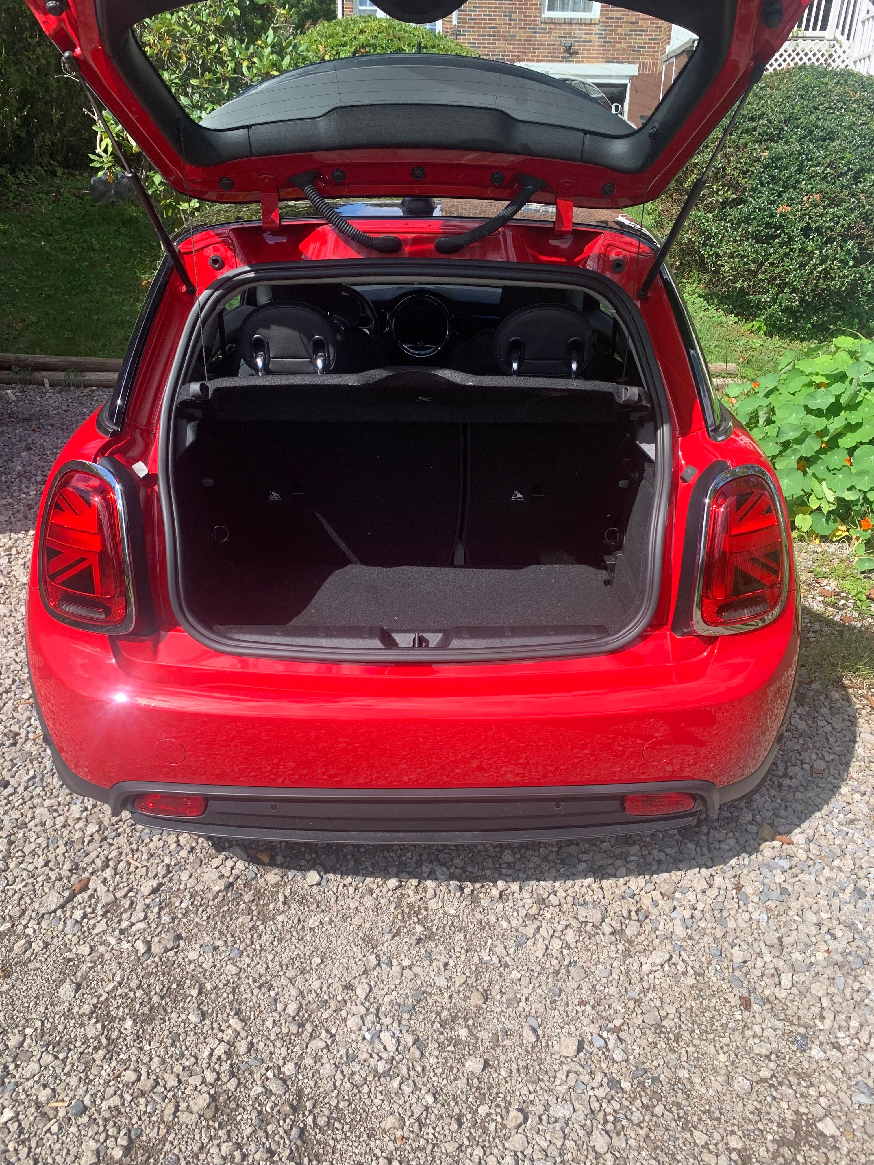 Used 2024 MINI Cooper SE FWD image 10