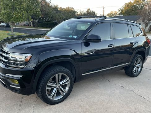 Used 2019 Volkswagen Atlas SEL R-Line image 5