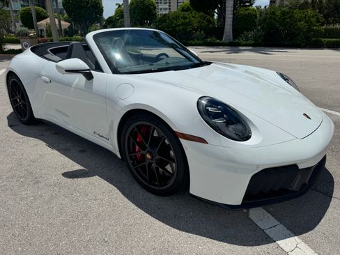 Used 2025 Porsche 911 Carrera 4 GTS image 1
