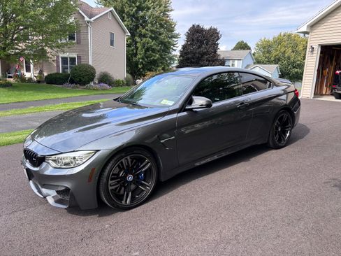 Used 2016 BMW M4 Coupe RWD image 1