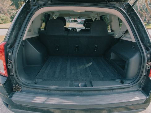 Used 2013 Jeep Compass Latitude image 24