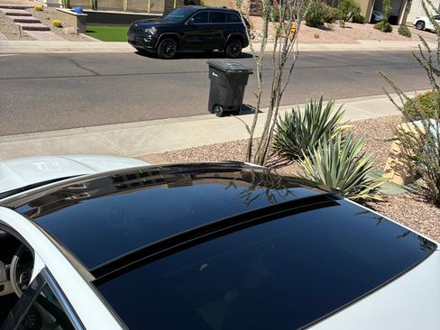 Used 2015 Jaguar XJ L Portfolio RWD image 14