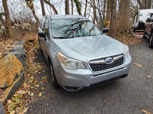 Used 2014 Subaru Forester 2.5i image 11
