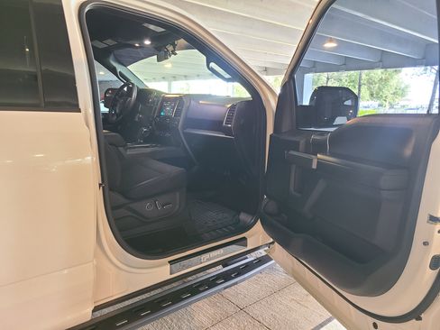 Used 2016 Ford F150 XLT w/ Equipment Group 302A Luxury RWD image 16