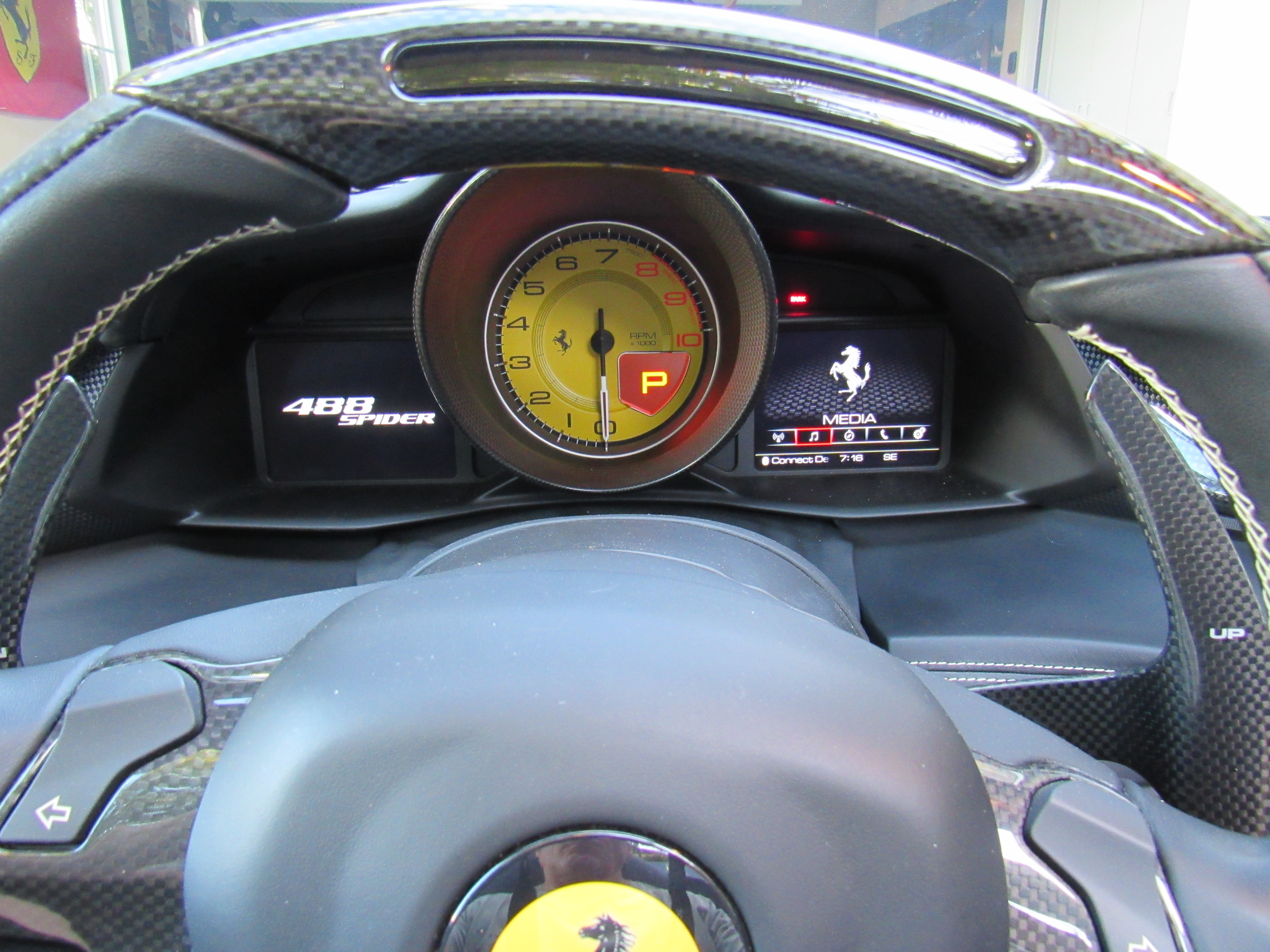 Used 2018 Ferrari 488 Spider RWD image 9
