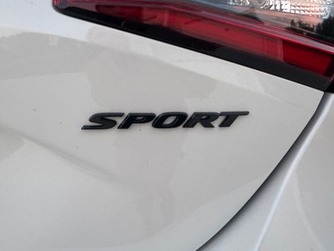 Used 2025 Honda Civic Sport image 6