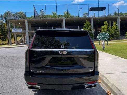 Used 2023 Cadillac Escalade ESV Premium Luxury AWD/4WD image 13