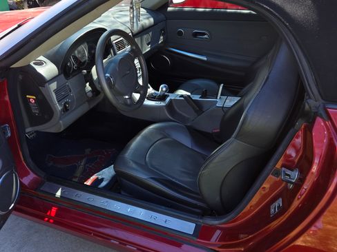 Used 2005 Chrysler Crossfire Limited image 6