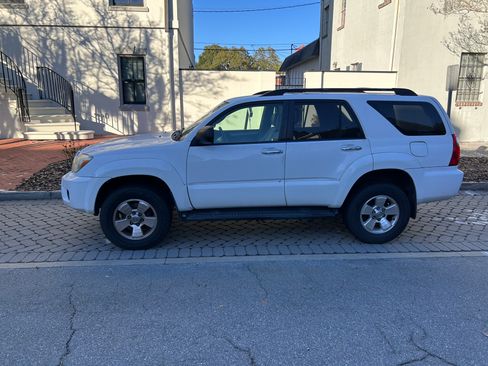 Used 2006 Toyota 4Runner Sport image 8
