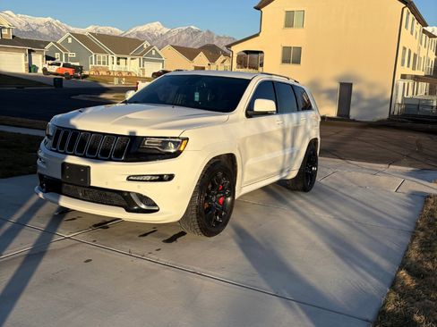 Used 2015 Jeep Grand Cherokee SRT w/ Trailer Tow Group IV image 12