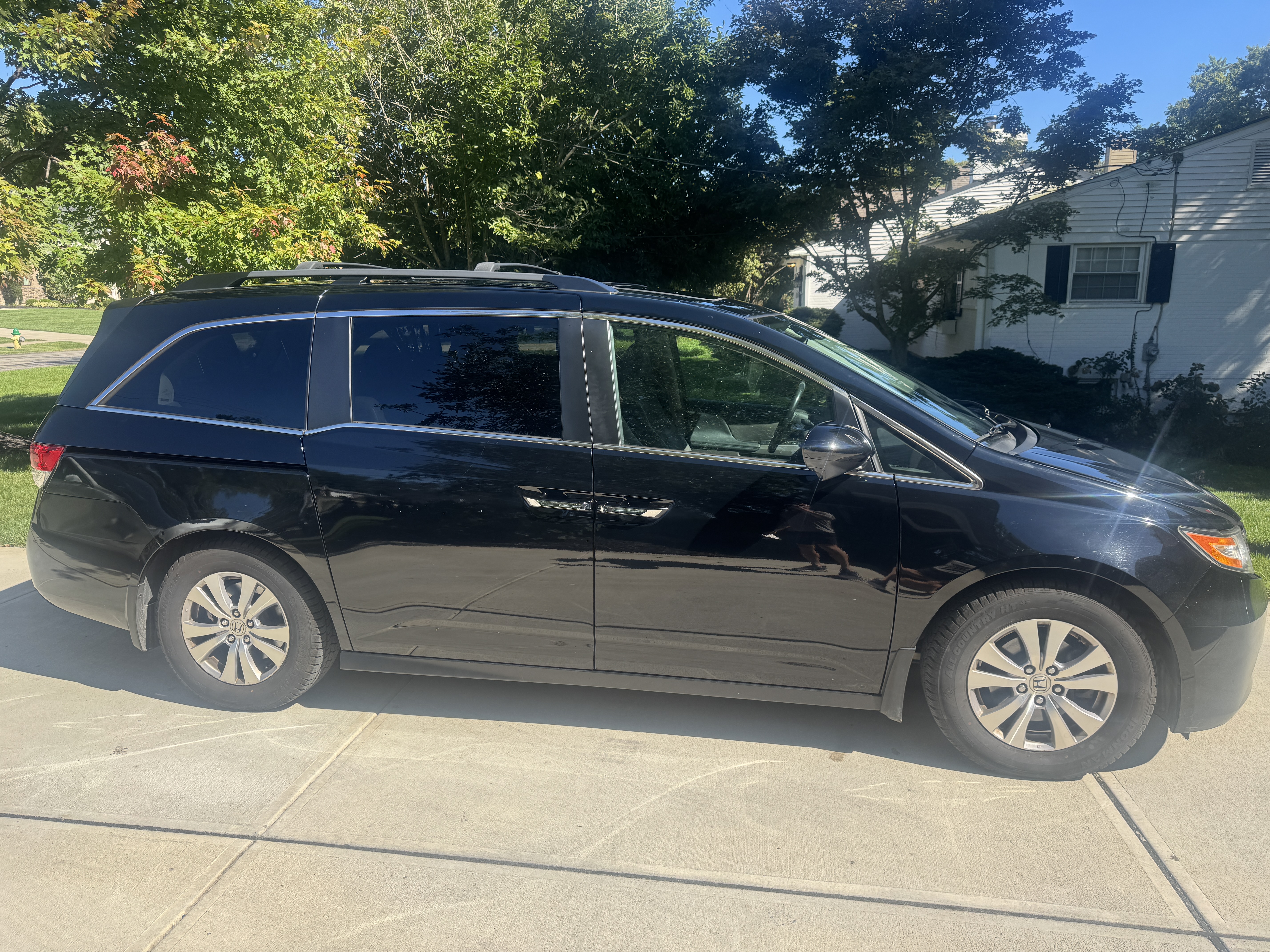 Used 2016 Honda Odyssey EX-L image 1
