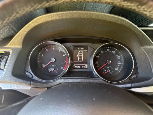 Used 2017 Volkswagen Passat 1.8T R-Line FWD image 5