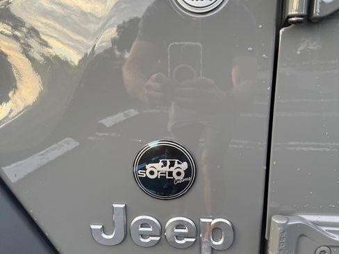 Used 2021 Jeep Wrangler Unlimited Sport image 12