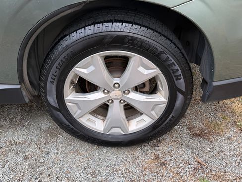 Used 2015 Subaru Forester 2.5i Limited AWD/4WD image 15