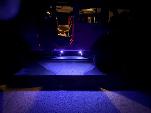 Used 2017 Jeep Wrangler Unlimited Rubicon w/ Connectivity Group image 28