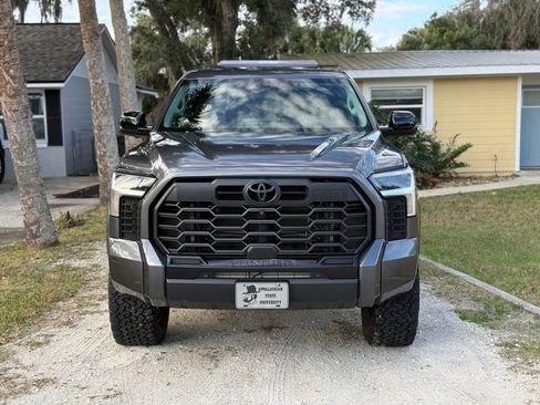 Used 2024 Toyota Tundra Limited image 2