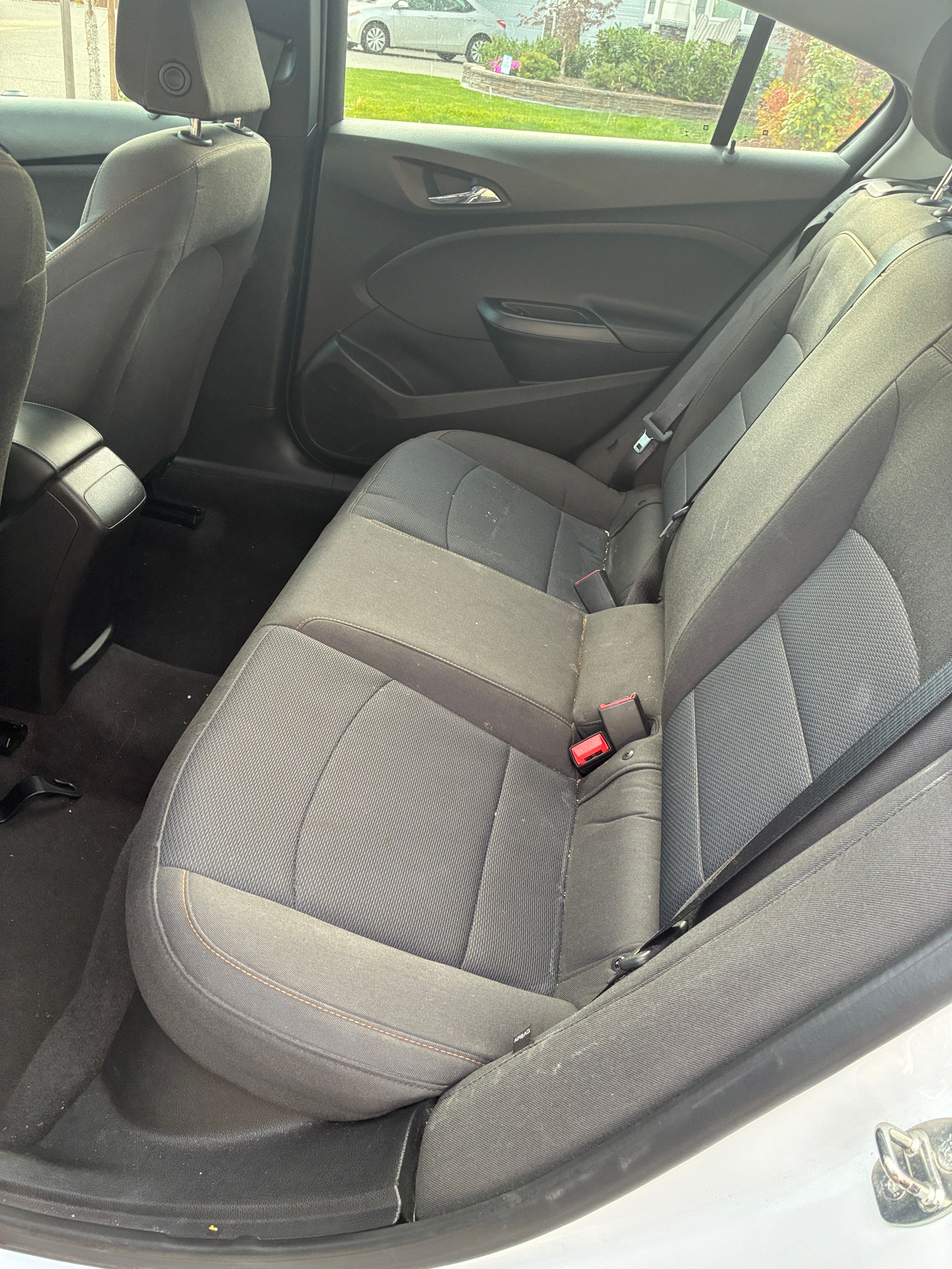 Used 2019 Chevrolet Cruze Sedan FWD image 13